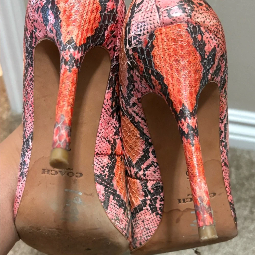 Coach Two Tones Orange and Pink Snakeskin Women's Heels - Picture 5 of 7